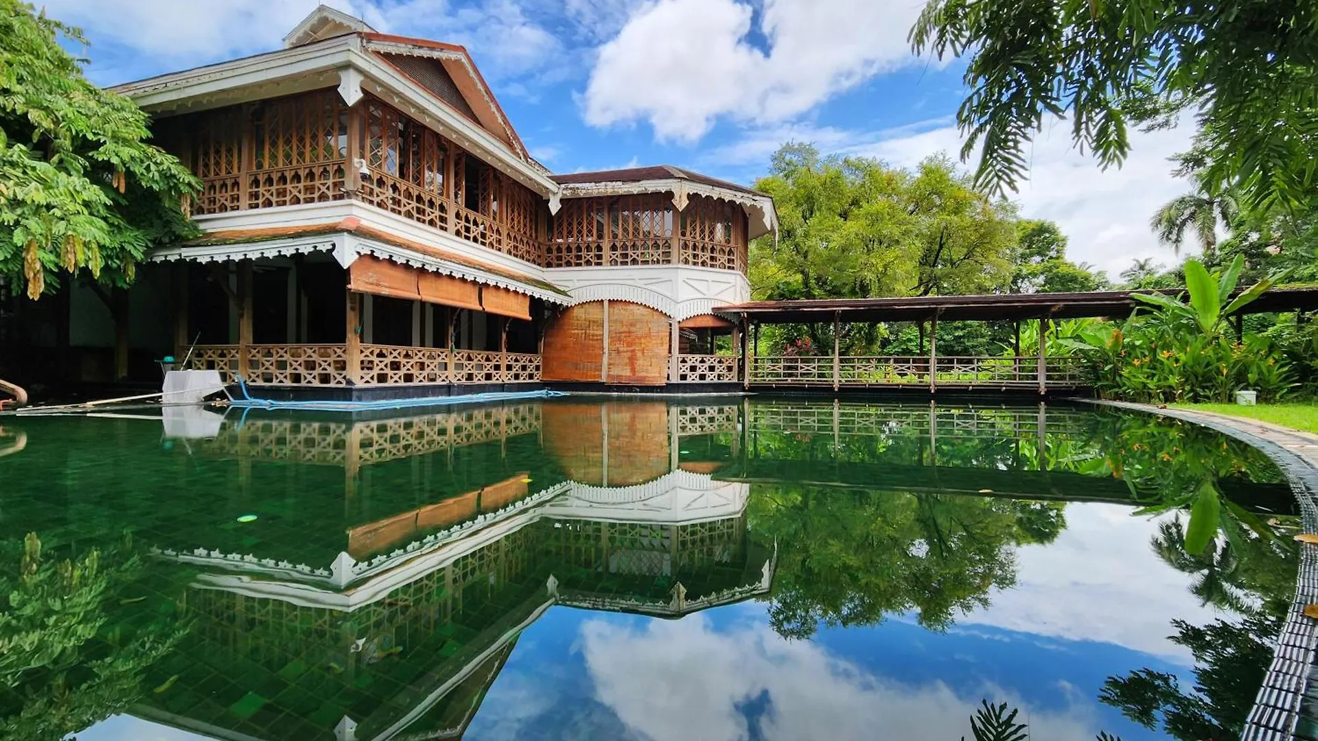 Governor\'S Residence location